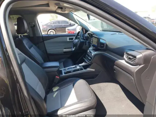 FORD EXPLORER XLT 2022