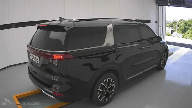 KIA CARNIVAL NOBLESSE 2023