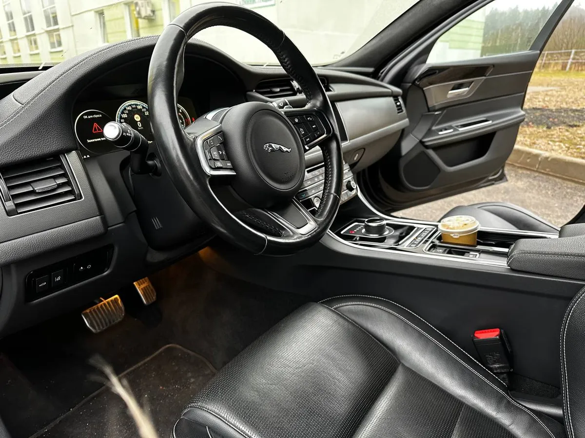JAGUAR XF X260 2019