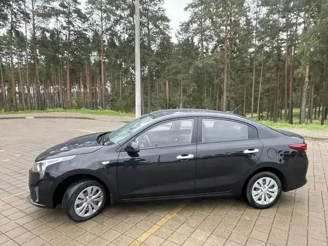 KIA RIO 2021