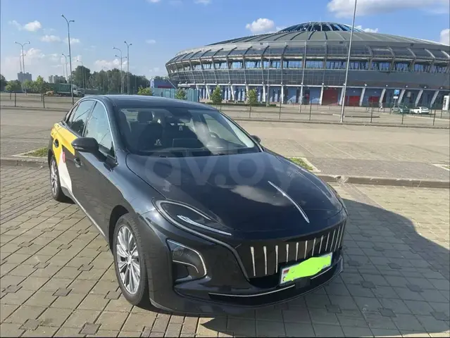 HONGQI E-QM5 2024