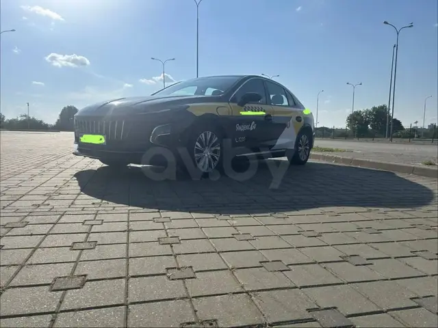 HONGQI E-QM5 2024
