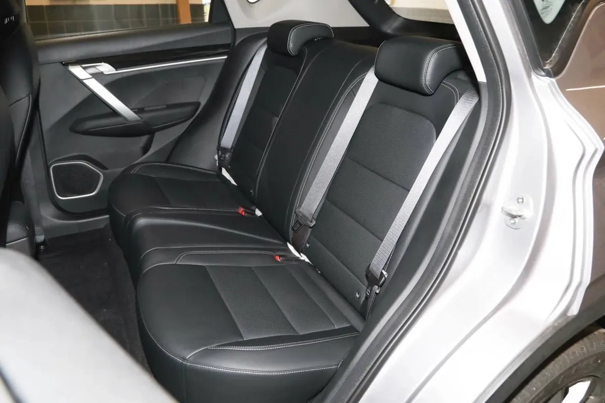 GEELY BINYUE 2025