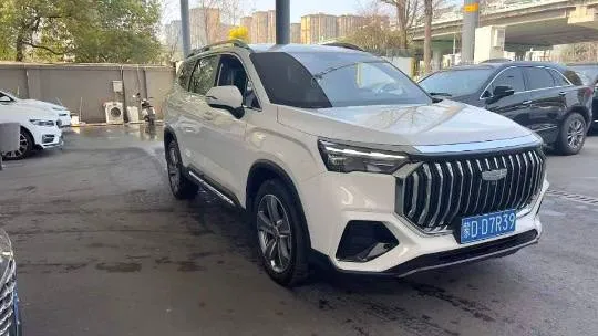 GEELY OKAVANGO 2022