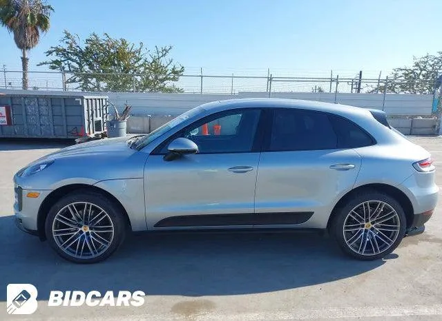 PORSCHE MACAN 2020