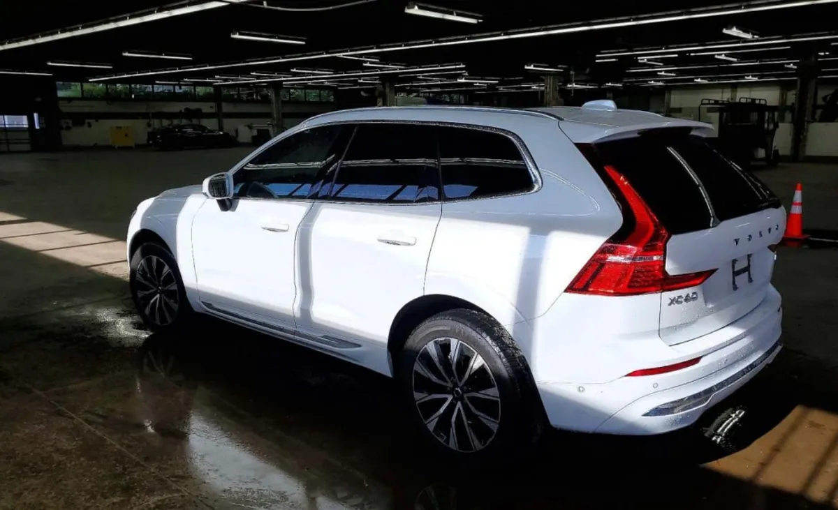 VOLVO XC60 2026