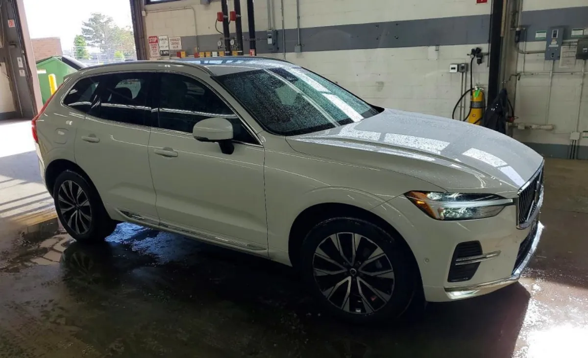 VOLVO XC60 2026