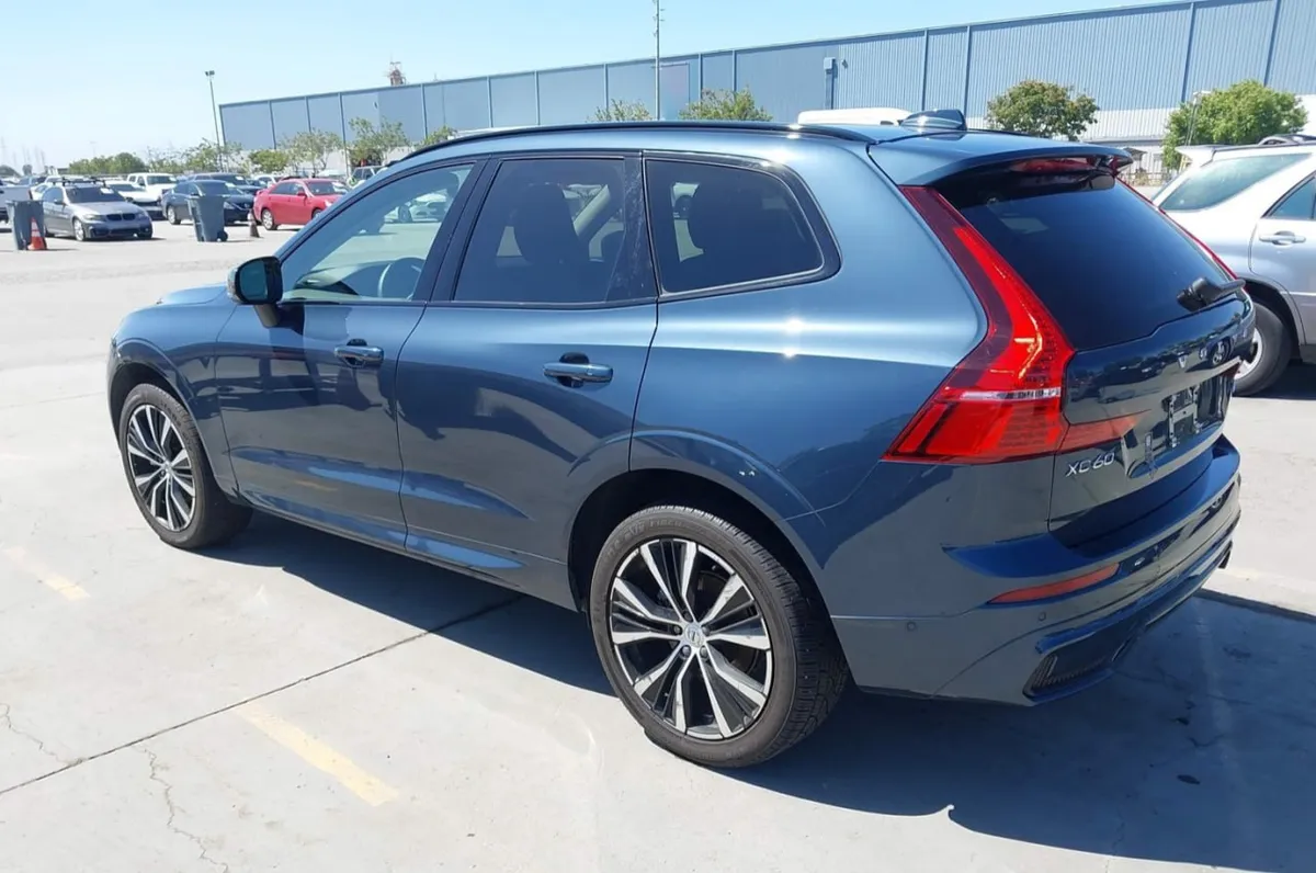 VOLVO XC60 2024