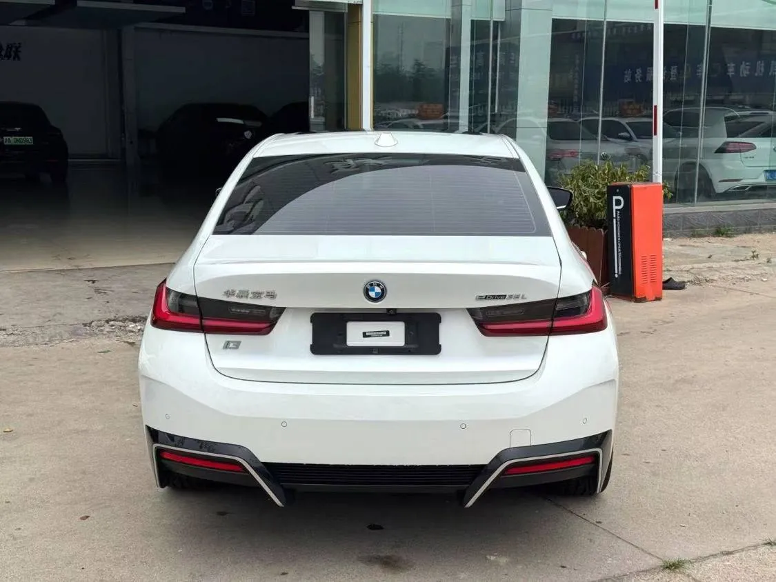 BMW I3 2022