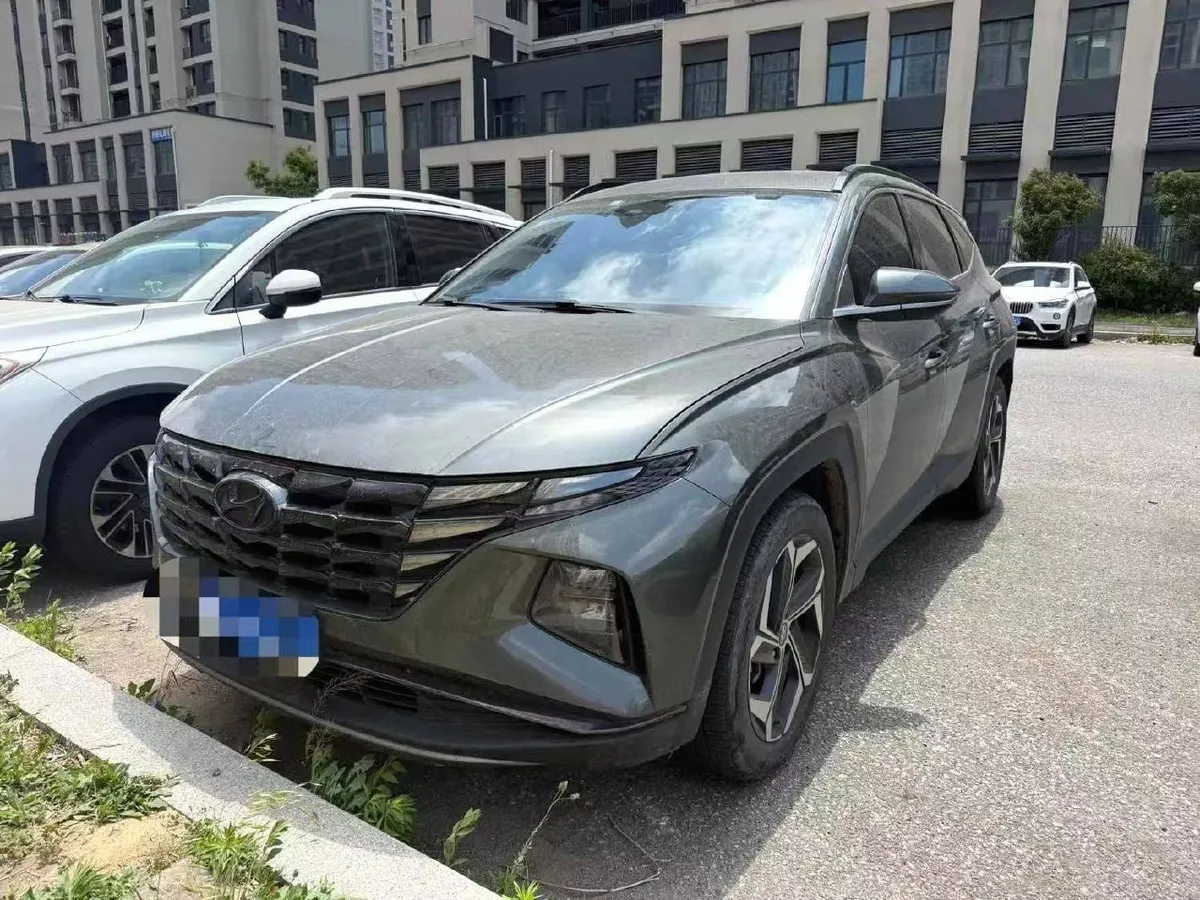 HYUNDAI TUCSON PREMIUM 2023