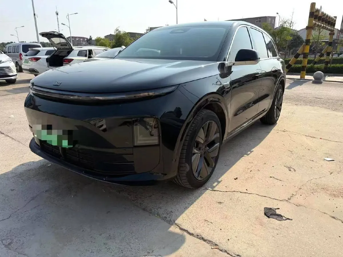 LI AUTO L6 PRO 2024