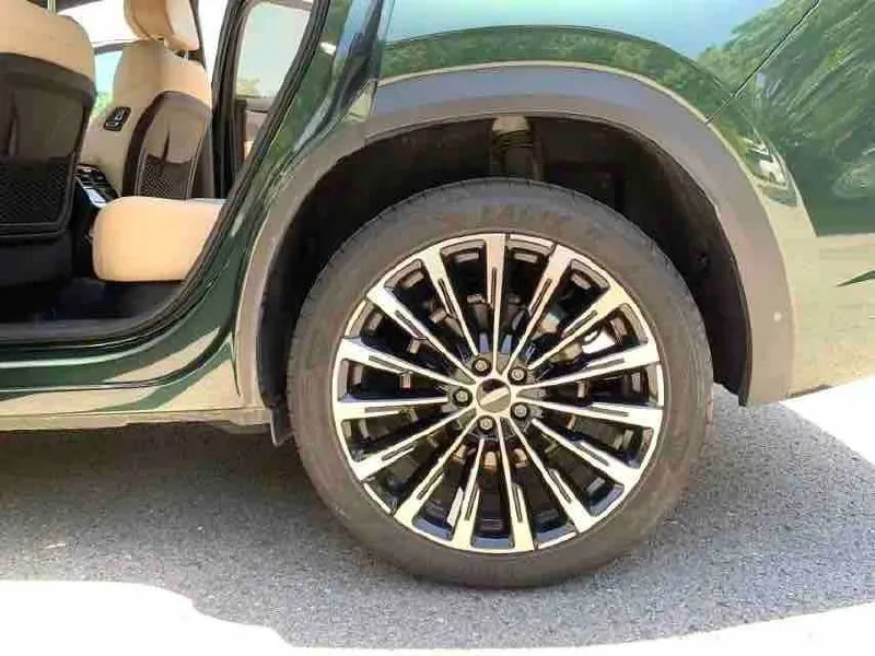 GEELY XINGYUE L 2024