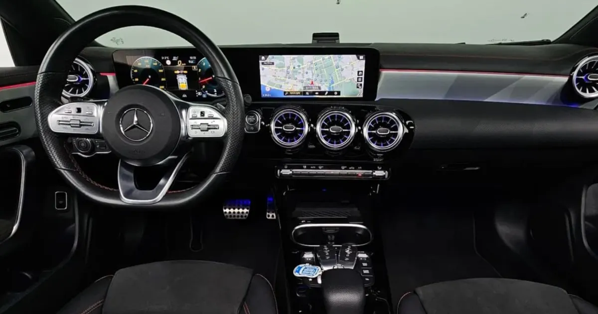 MERCEDES-BENZ CLA КЛИМАТ-КОНТРОЛЬ КРУИЗ-КОНТРОЛЬ ЭЛЕКТРО СИДЕНЬЯ КАМЕРА ЗАДНЕГО ВИДА АМБИЕНТ ЛЮК 2022