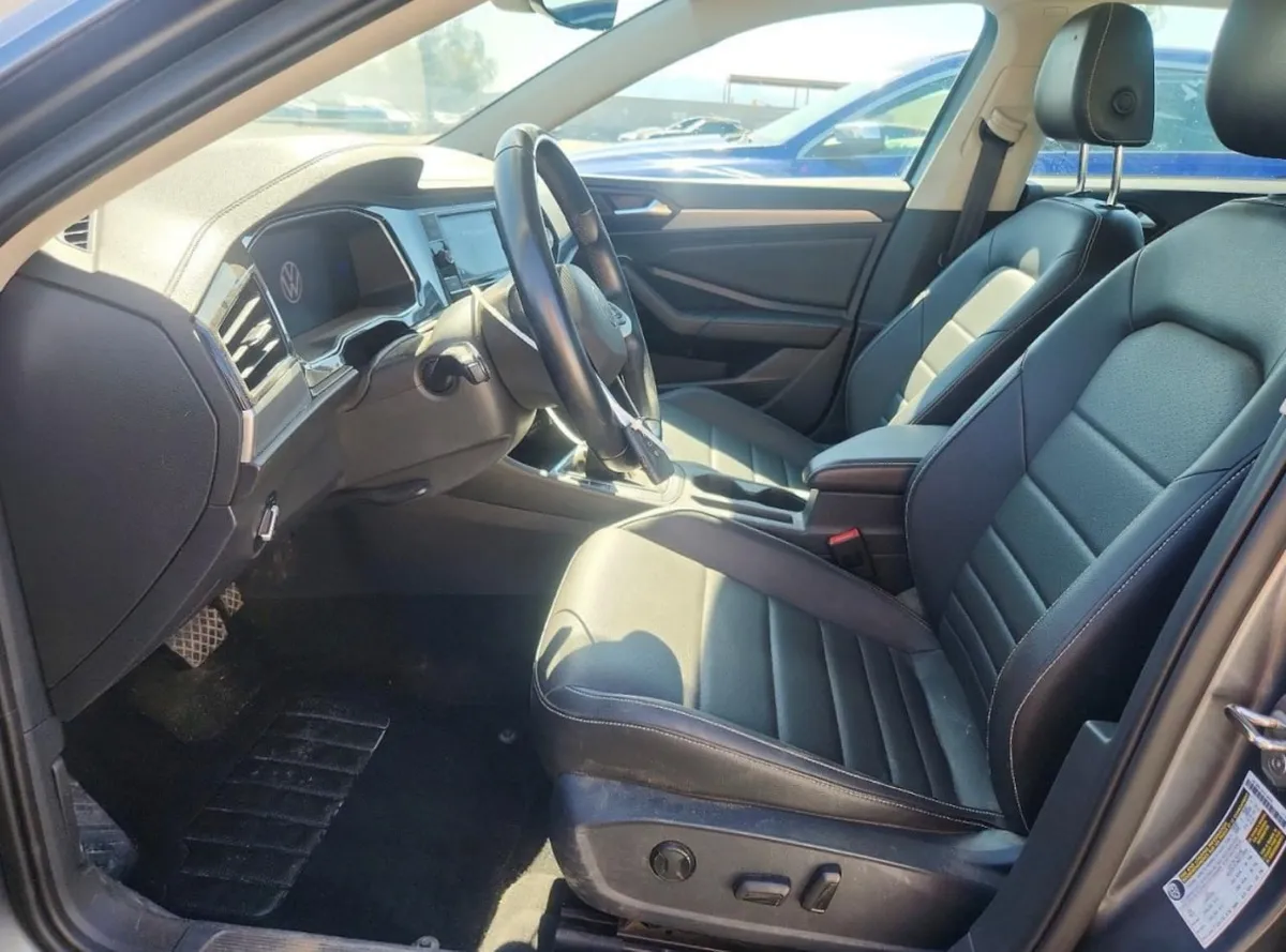 VOLKSWAGEN JETTA 2022