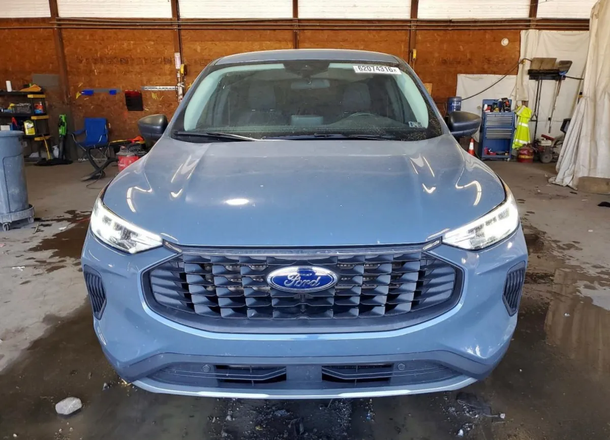 FORD ESCAPE 2025