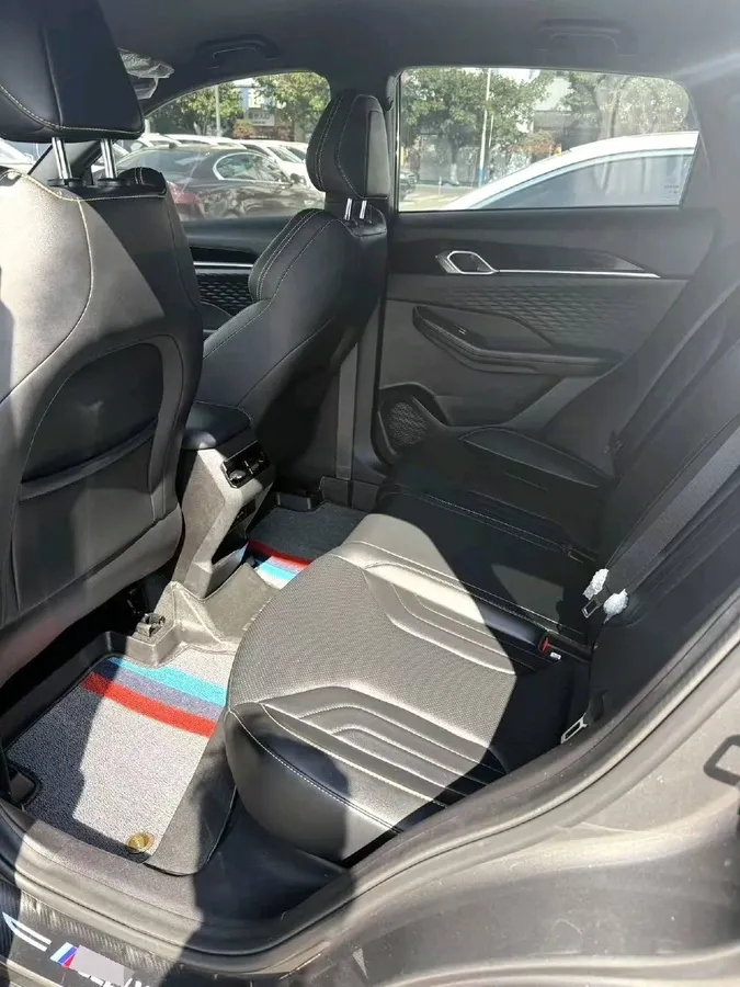GEELY BINYUE L 2025