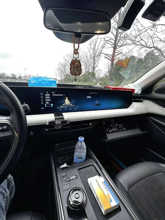 FORD MONDEO LUXURY 2022
