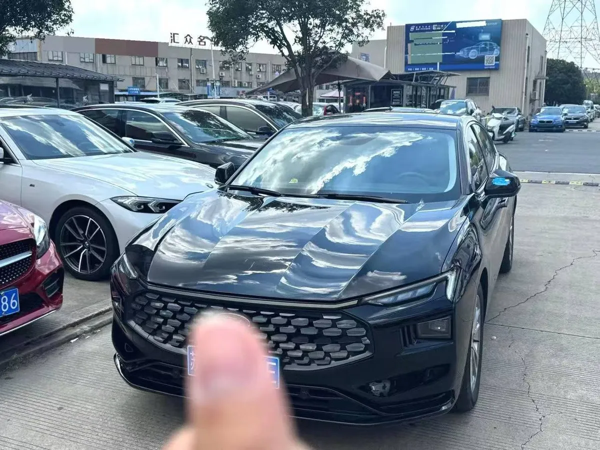 FORD MONDEO LUXURY 2022