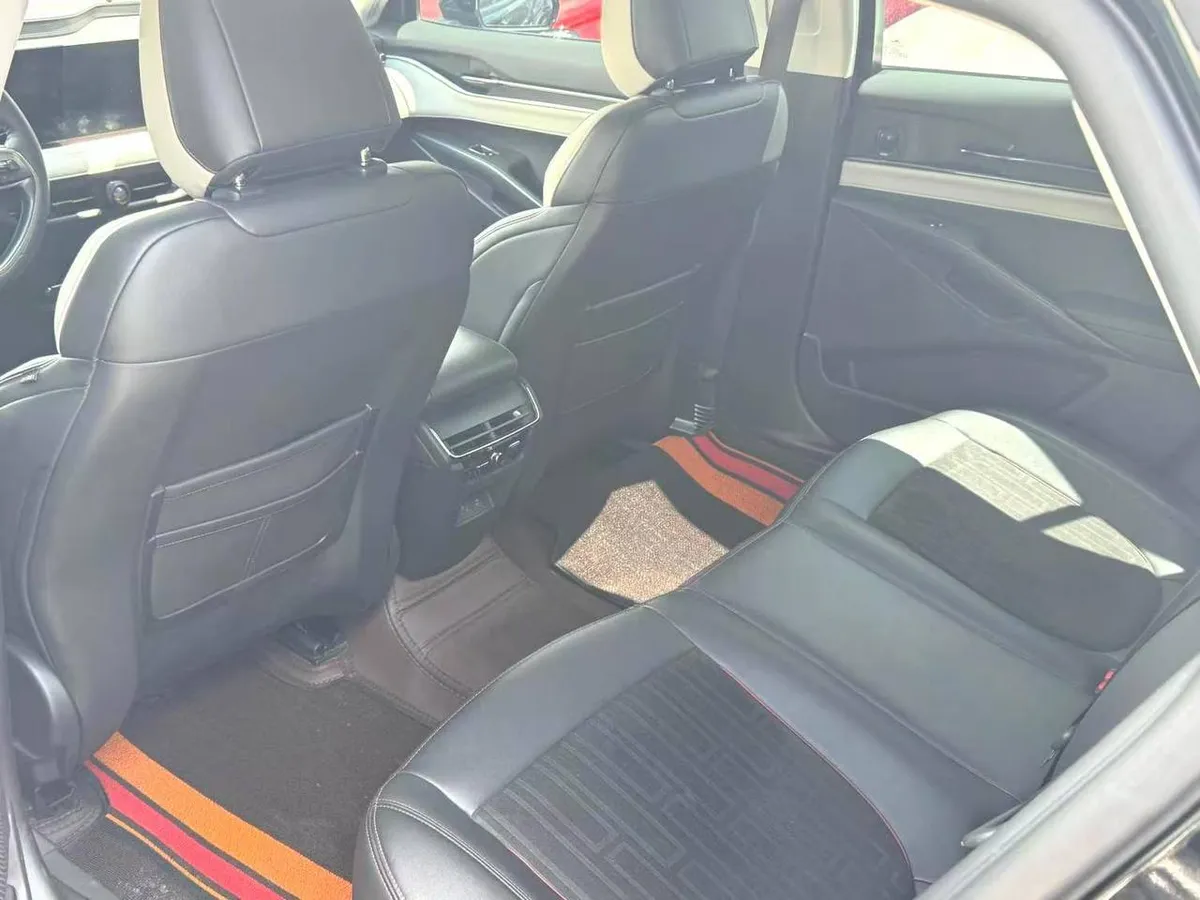 FORD MONDEO LUXURY 2022