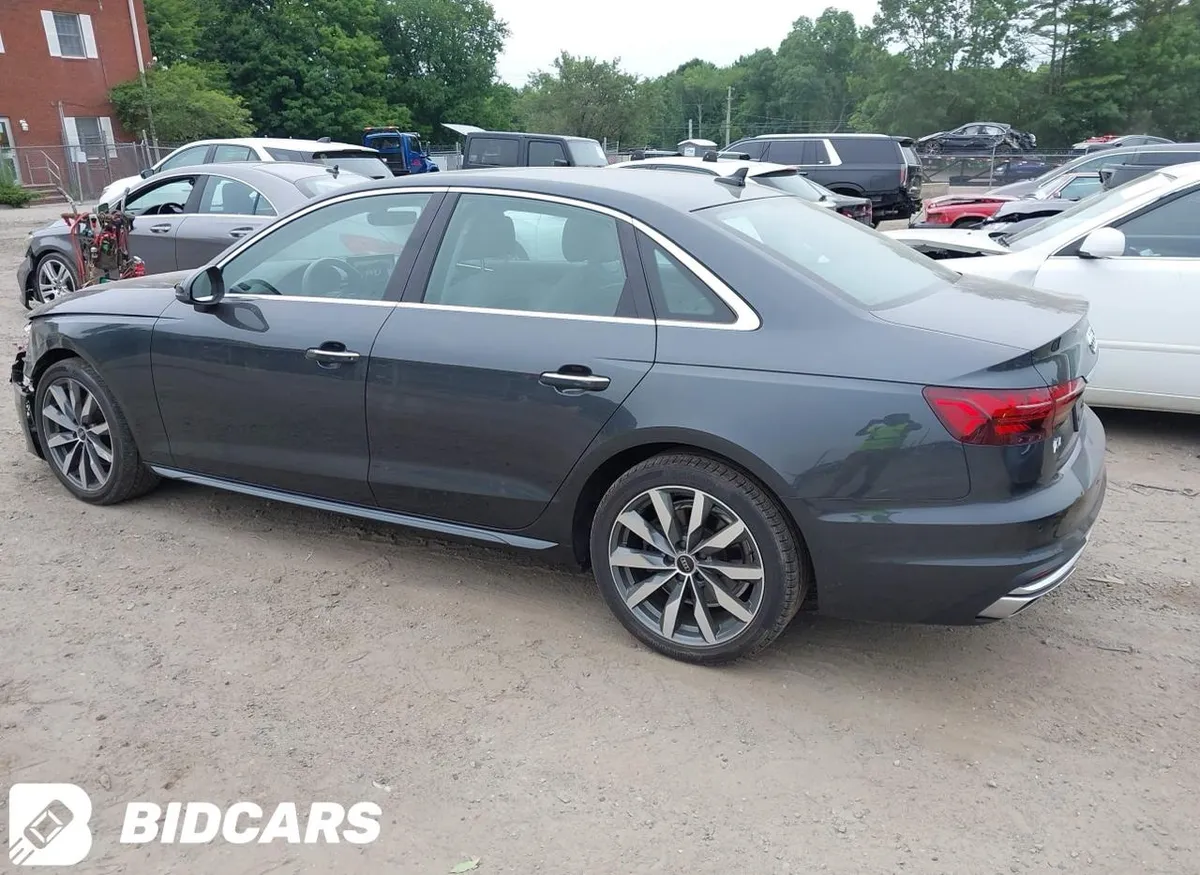 AUDI A4 PREMIUM 2023