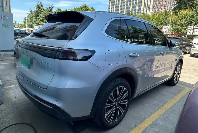 GEELY GALAXY STARSHIP 7 2025