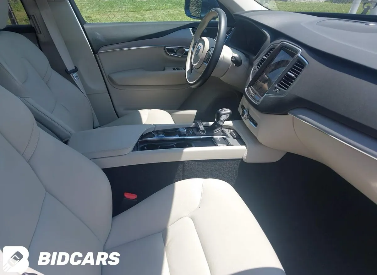 VOLVO XC90 T5 MOMENTUM 2022