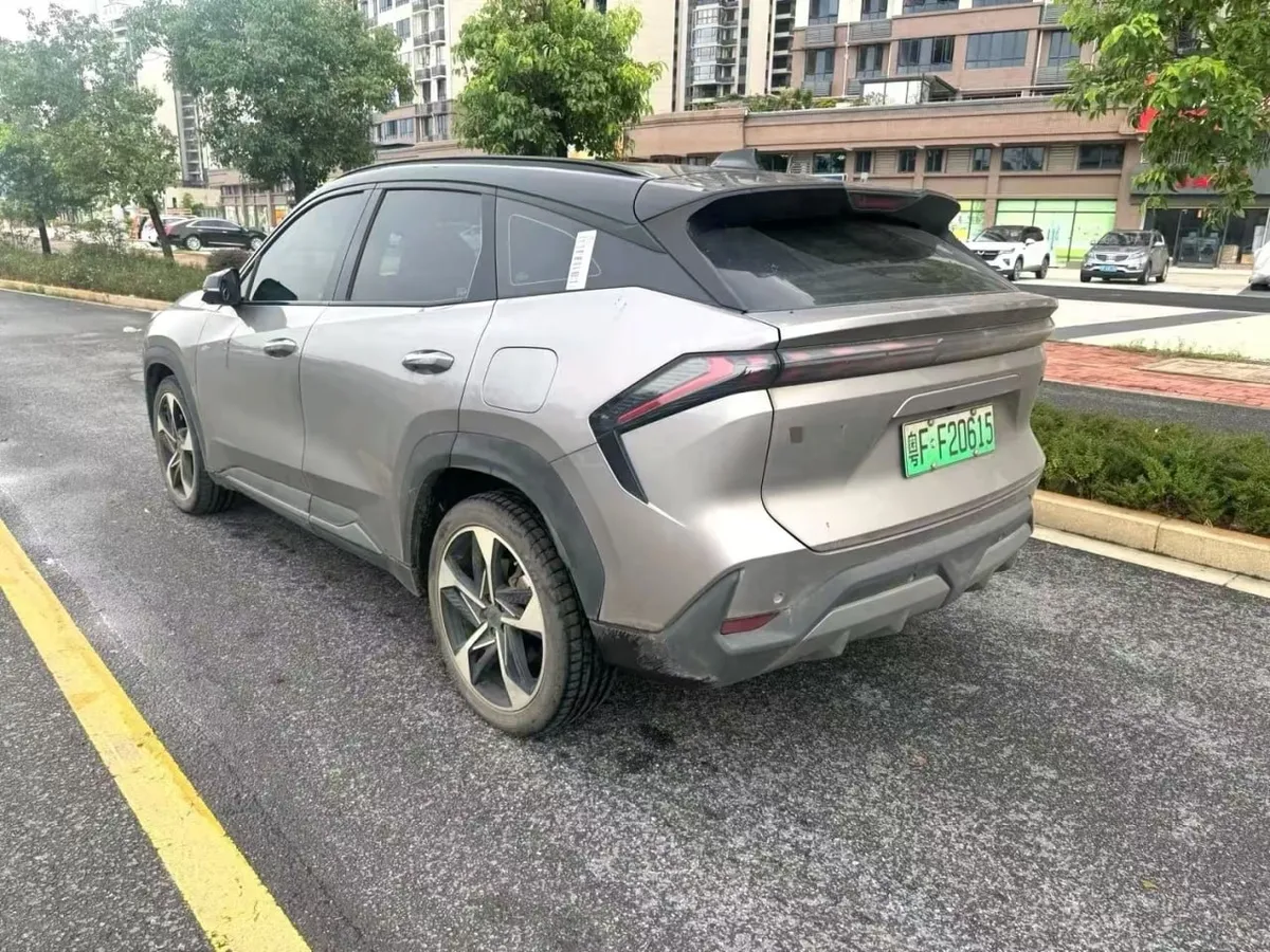 GEELY GALAXY L7 2023