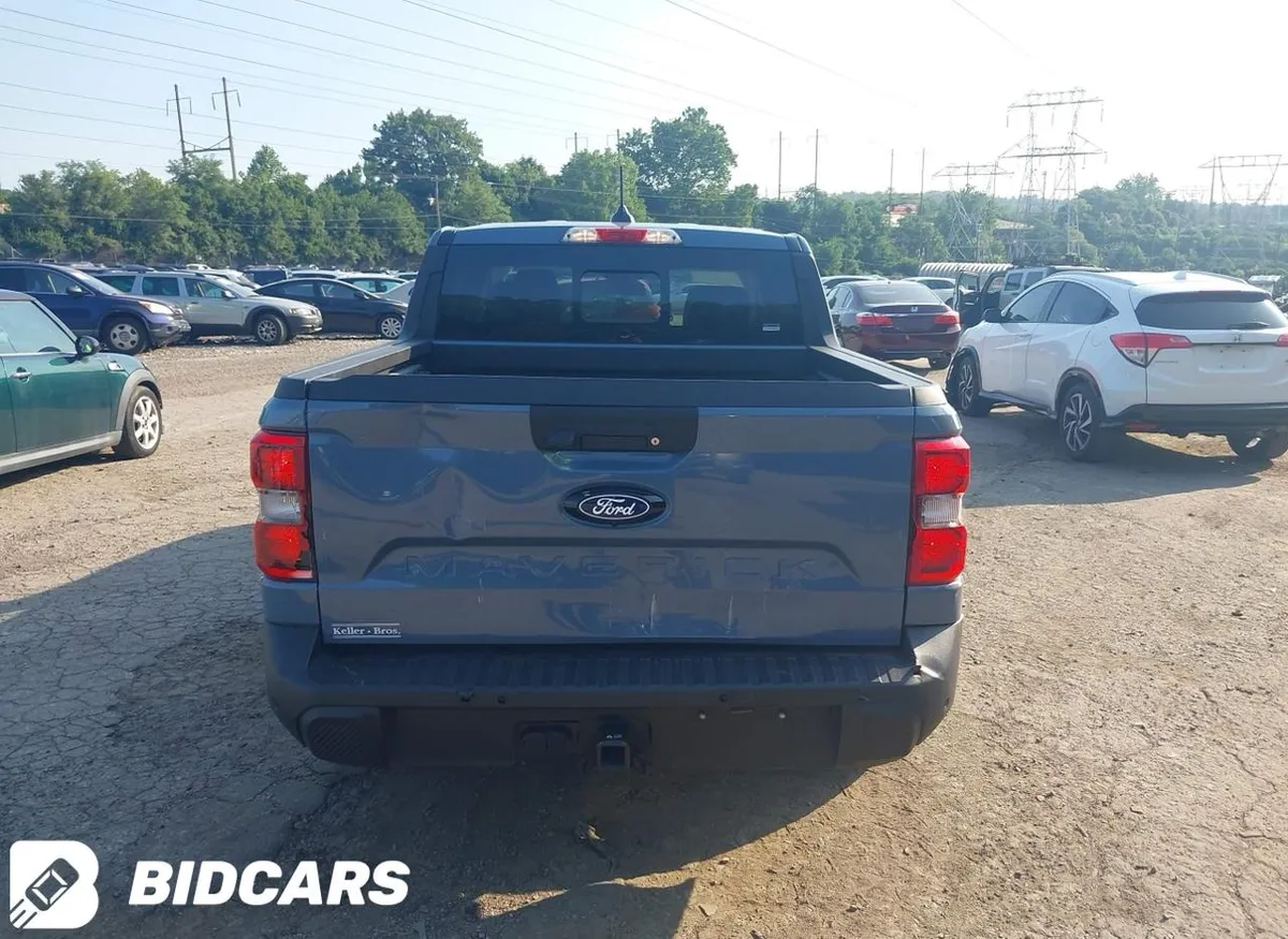 FORD MAVERICK LARIAT 2025