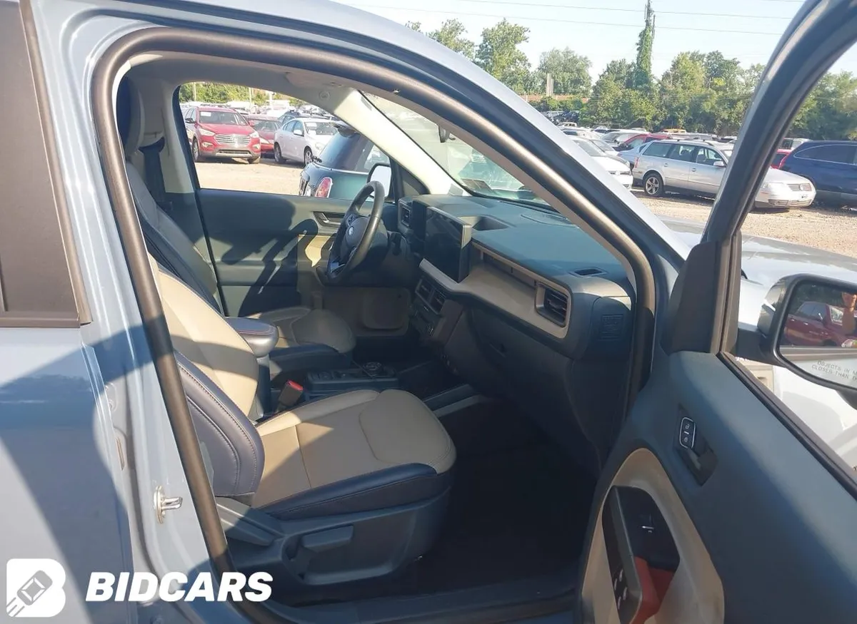 FORD MAVERICK LARIAT 2025