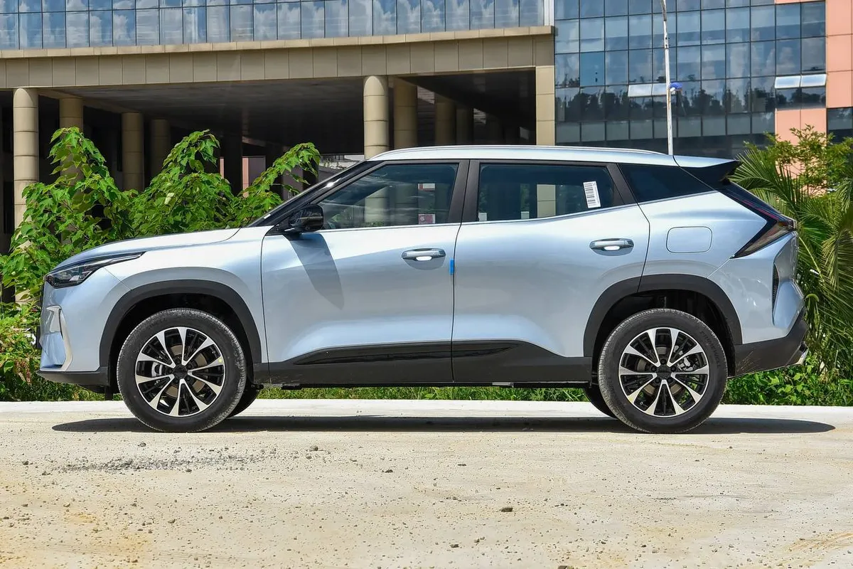 GEELY BOYUE 1.5T MEIHAO EDITION (ПРЕДМАКСИМАЛЬНАЯ ВЕРСИЯ) 2026