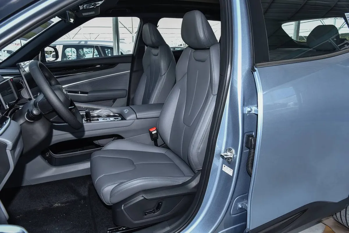GEELY BOYUE 1.5T MEIHAO EDITION (ПРЕДМАКСИМАЛЬНАЯ ВЕРСИЯ) 2026