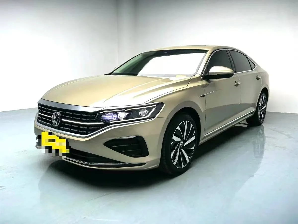 VOLKSWAGEN PASSAT 2.0TSI 330TSI LUXURY EDITION 2022