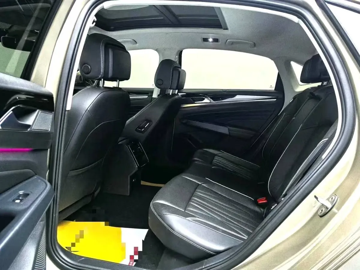 VOLKSWAGEN PASSAT 2.0TSI 330TSI LUXURY EDITION 2022