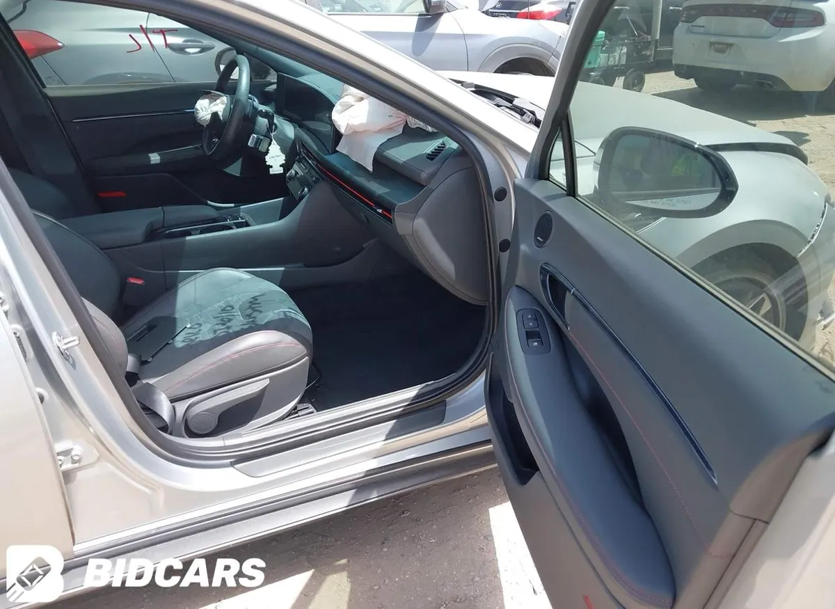 HYUNDAI SONATA 2023
