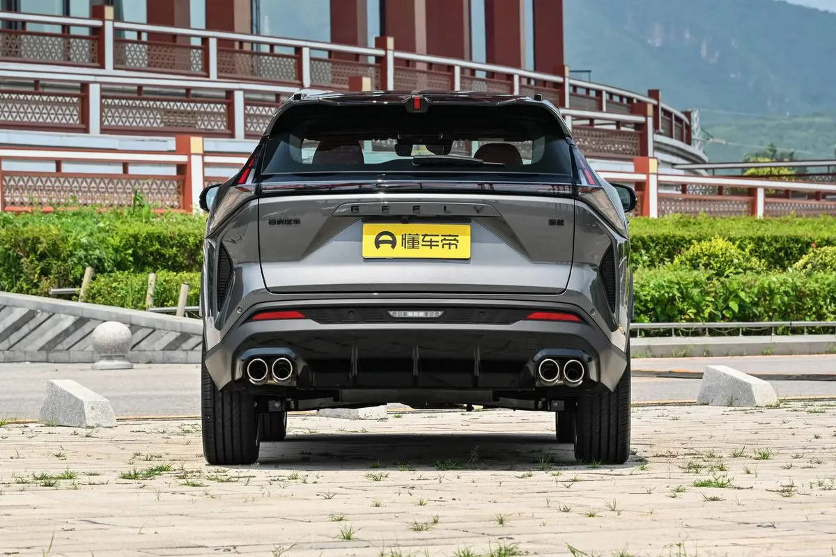 GEELY BOYUE 1.5TD LOVE (ТОП КОНФИГУРАЦИЯ) 2026