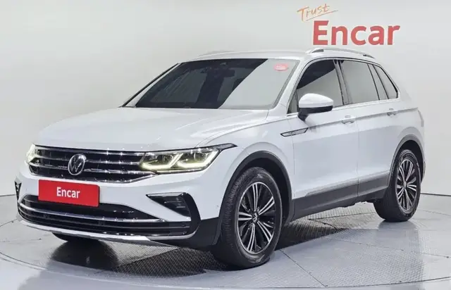 VOLKSWAGEN TIGUAN 2021