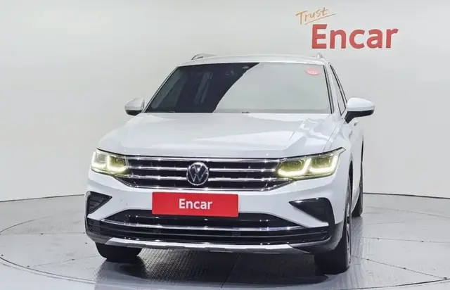 VOLKSWAGEN TIGUAN 2021