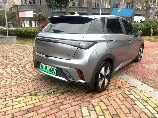 BYD DOLPHIN 2023