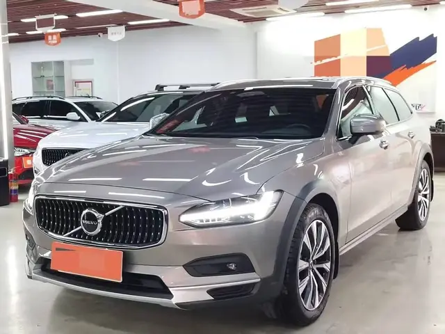 VOLVO V90 CROSS COUNTRY 48V 2021