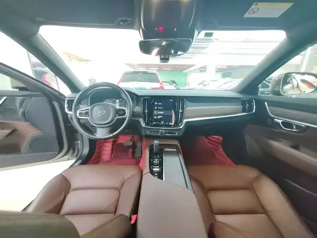 VOLVO V90 CROSS COUNTRY 48V 2021