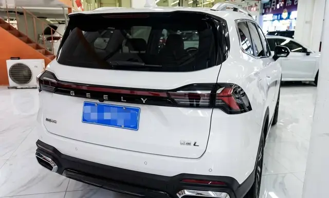 GEELY OKAVANGO LUXURY 2023