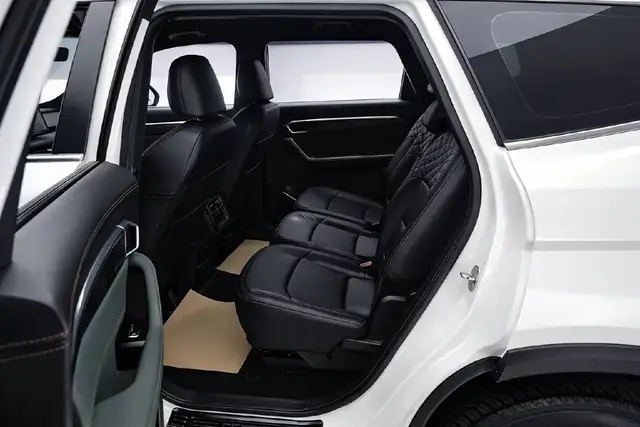 GEELY OKAVANGO LUXURY 2023
