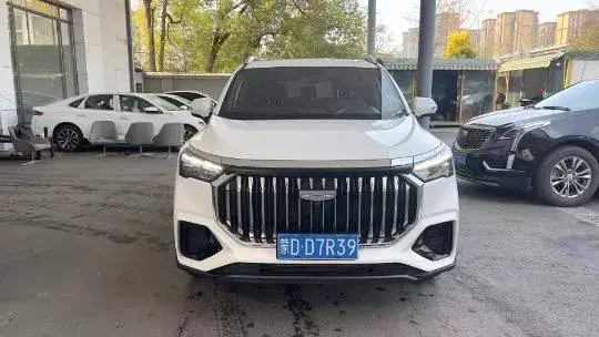 GEELY OKAVANGO 2022