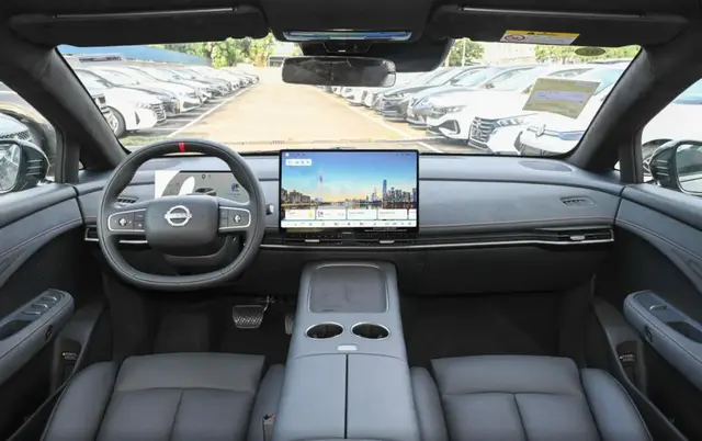 NISSAN N7 2025