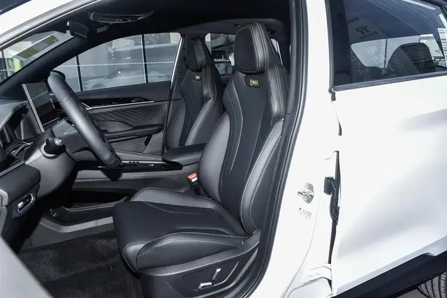 GEELY BINYUE 2026