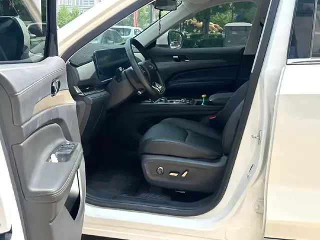 FORD EQUATOR SPORT 2022