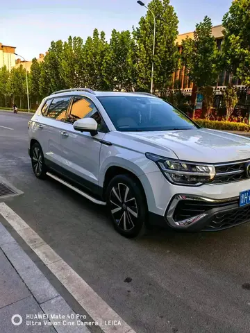 VOLKSWAGEN TAOS 2023