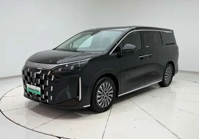 BYD M9 MPV КЛИМАТ-КОНТРОЛЬ ПАНОРАМНАЯ КРЫША КРУИЗ-КОНТРОЛЬ КАМЕРЫ 360 ЭЛЕКТРОПРИВОД СИДЕНИЙ 2025