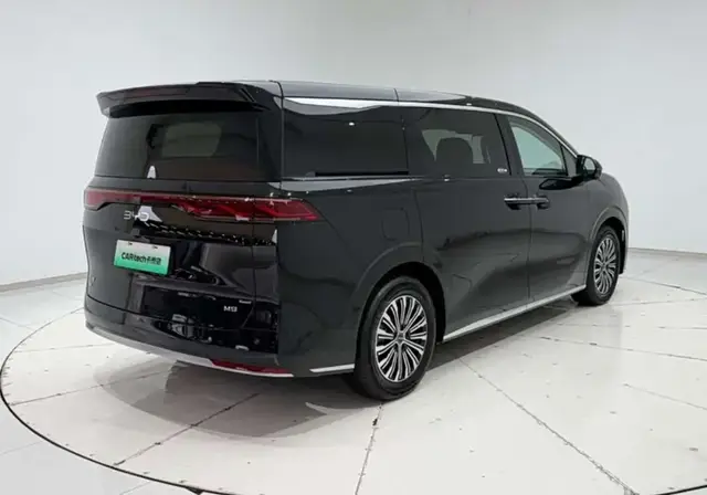 BYD M9 MPV КЛИМАТ-КОНТРОЛЬ ПАНОРАМНАЯ КРЫША КРУИЗ-КОНТРОЛЬ КАМЕРЫ 360 ЭЛЕКТРОПРИВОД СИДЕНИЙ 2025