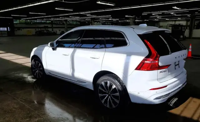 VOLVO XC60 2026
